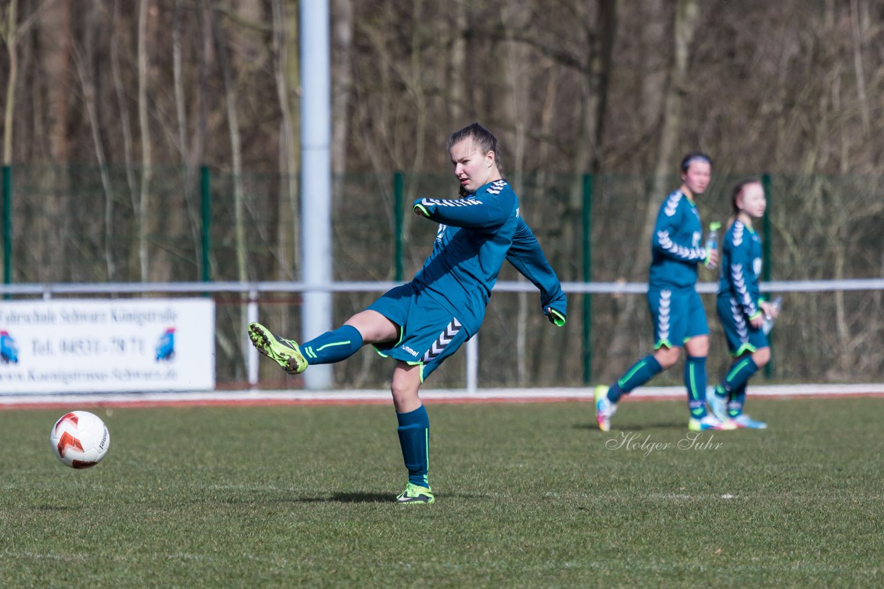 Bild 246 - B-Juniorinnen VfL Oldesloe - Krummesser SV _ Ergebnis: 4:0